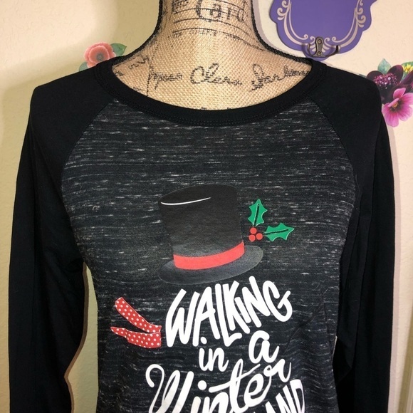 Bella Canvas Walking in a Winter Wonderland Heathered Black  Top Size S - Picture 2 of 6